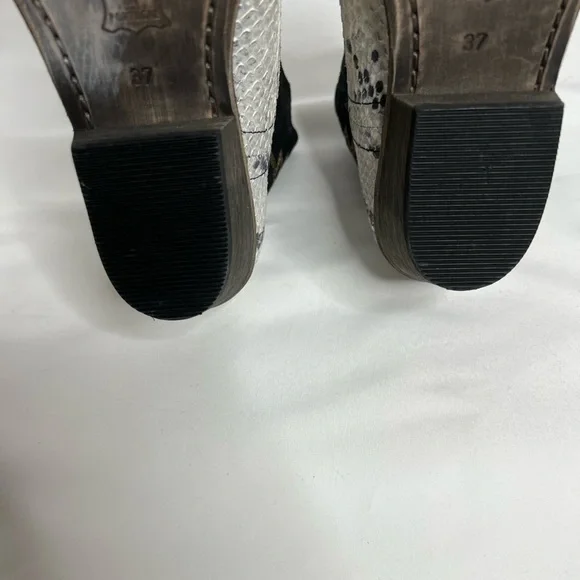 NWOT Free People Dorado Leather Snake Print Ankle Boots